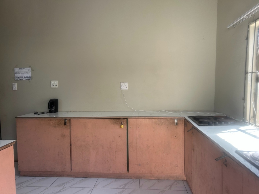 6 Bedroom Property for Sale in Quigney Eastern Cape